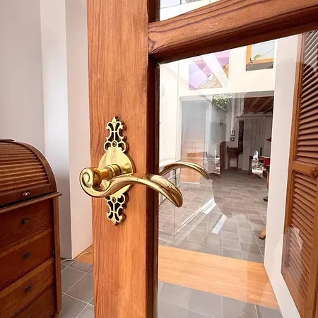 Hébergement de vacances Peace And Sun In The Old Town *