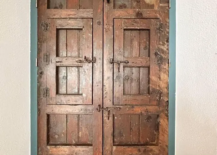 Peace And Sun In The Old Town *