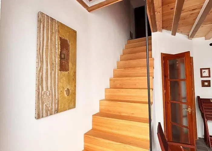 Peace And Sun In The Old Town 펜션 *